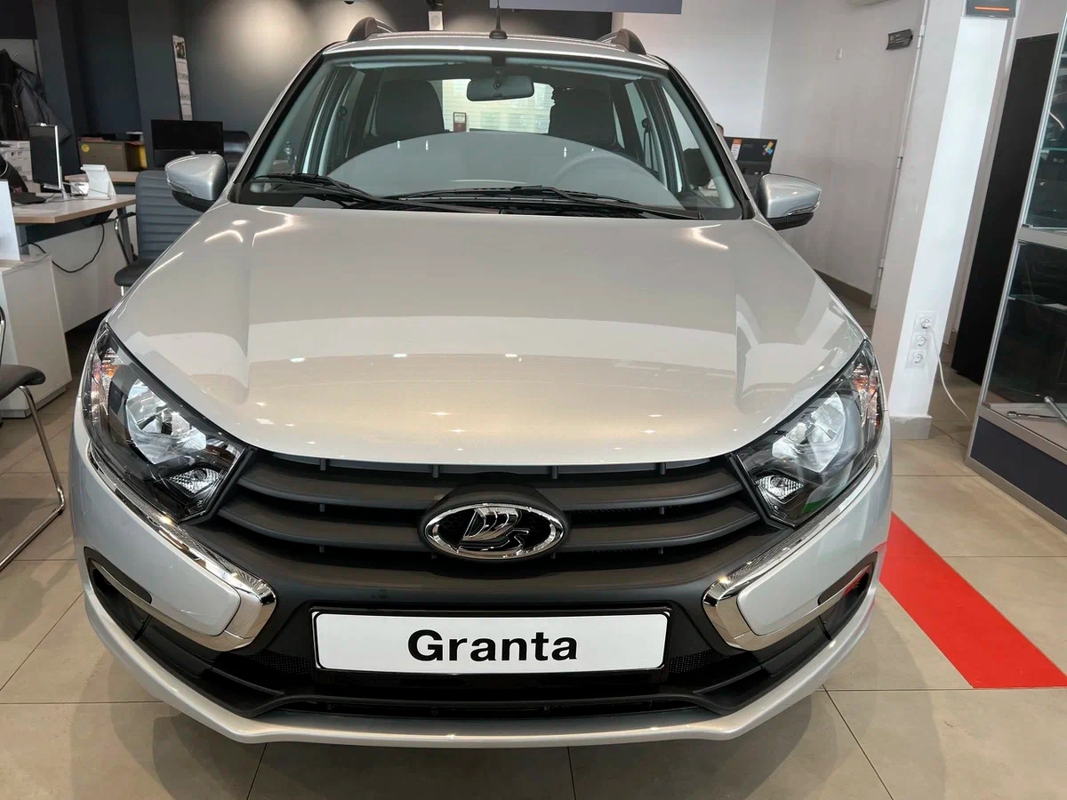Lada Granta Универсал по цене от 720 000 рублей