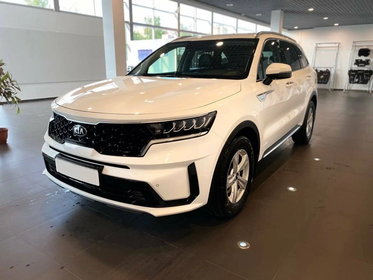 KIA Sorento в наличии по цене от 3 790 000 рублей
