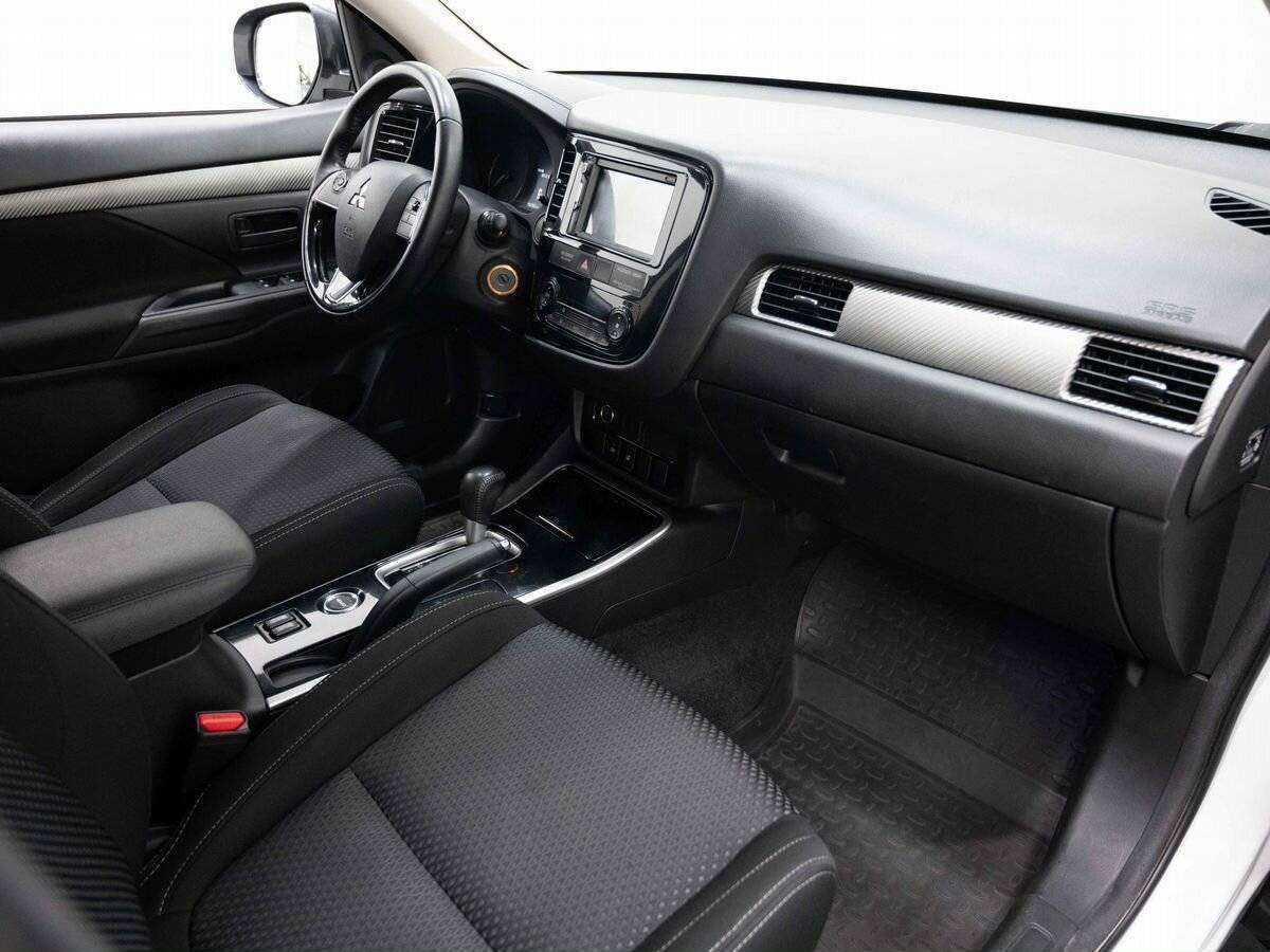 Митсубиши Оутлэндер б/у, 2017, Вариатор. Фото: #10