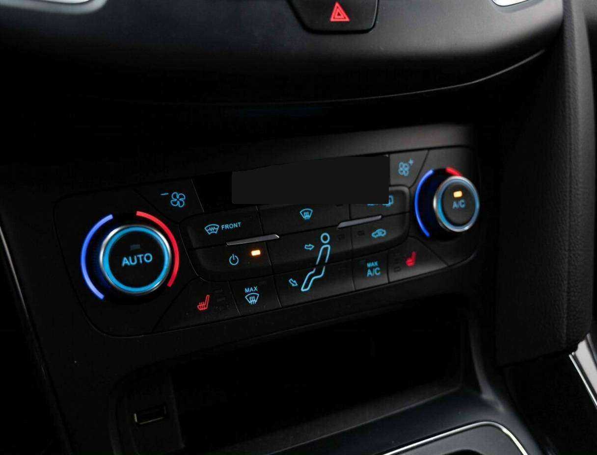 Форд Фокус б/у, 2016, Автоматическая. Фото: #15