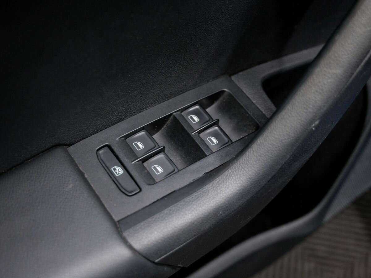 Шкода Октавия б/у, 2015, Роботизированная. Фото: #14