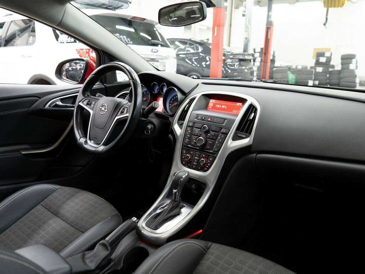 Опель Астра б/у, 2012, Автоматическая. Фото: #14