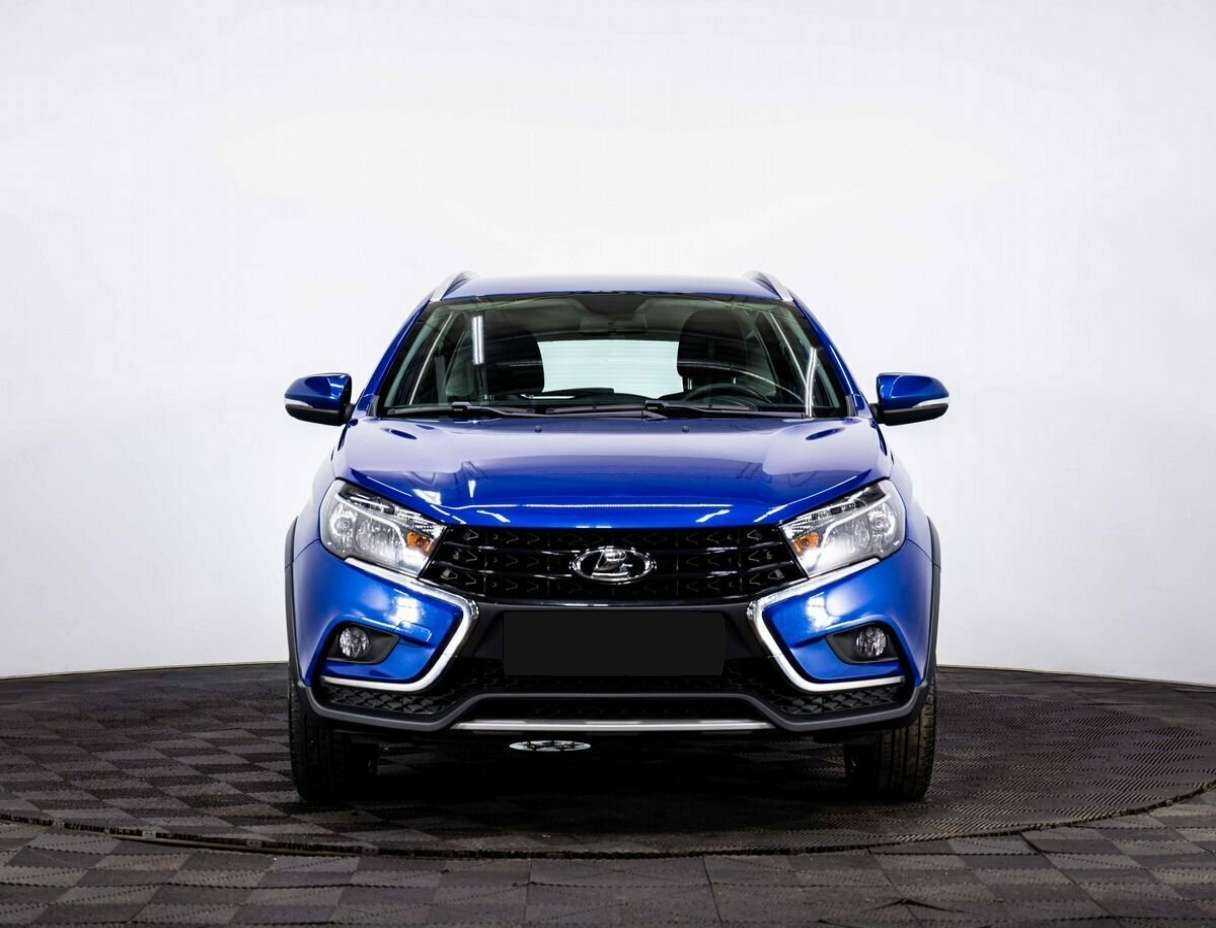 Лада (ВАЗ) Веста б/у, 2021, Механическая. Фото: #1