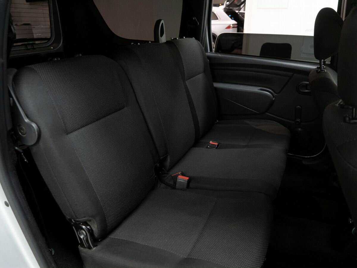 Лада (ВАЗ) Ларгус б/у, 2018, Механическая. Фото: #8