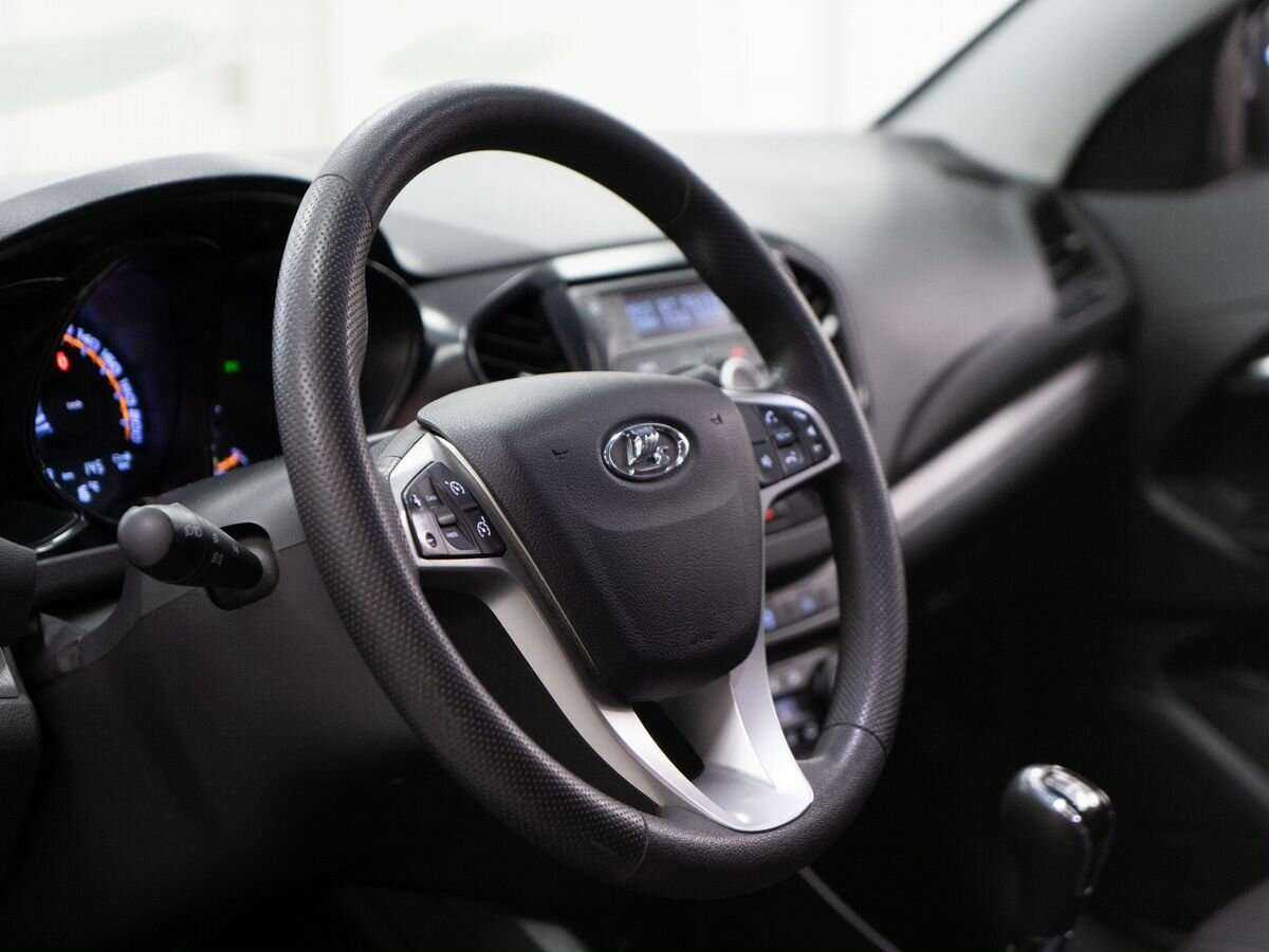 Лада (ВАЗ) Веста б/у, 2019, Механическая. Фото: #4