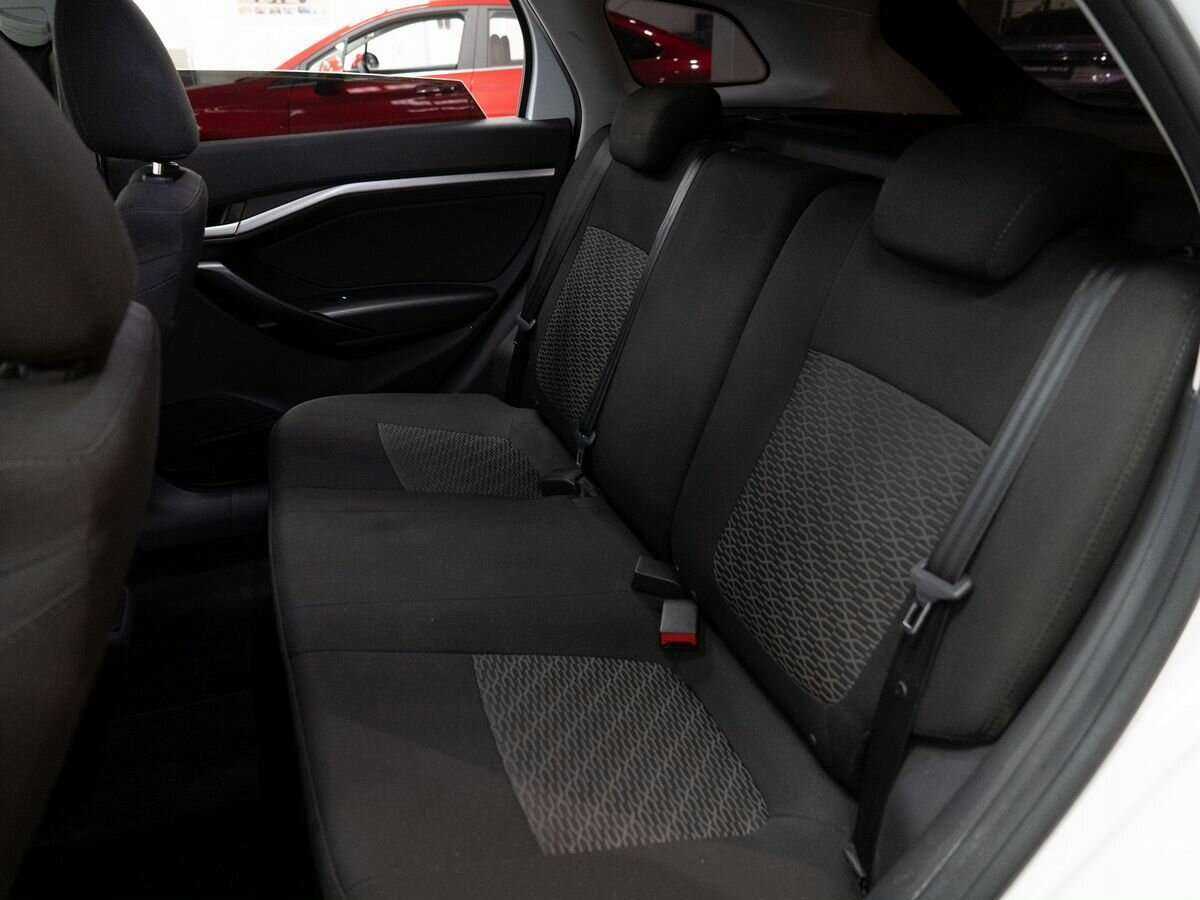 Лада (ВАЗ) Веста б/у, 2019, Механическая. Фото: #6