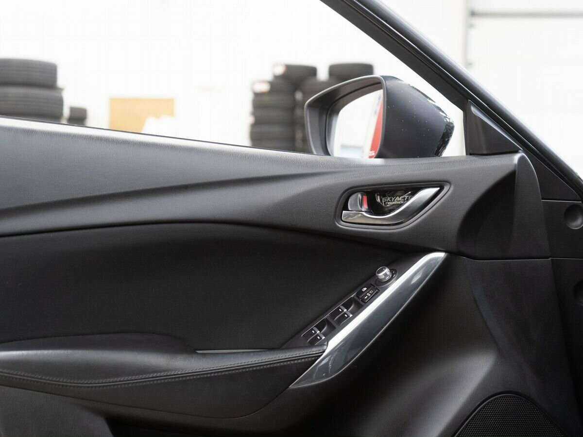 Мазда 6 б/у, 2017, Автоматическая. Фото: #14