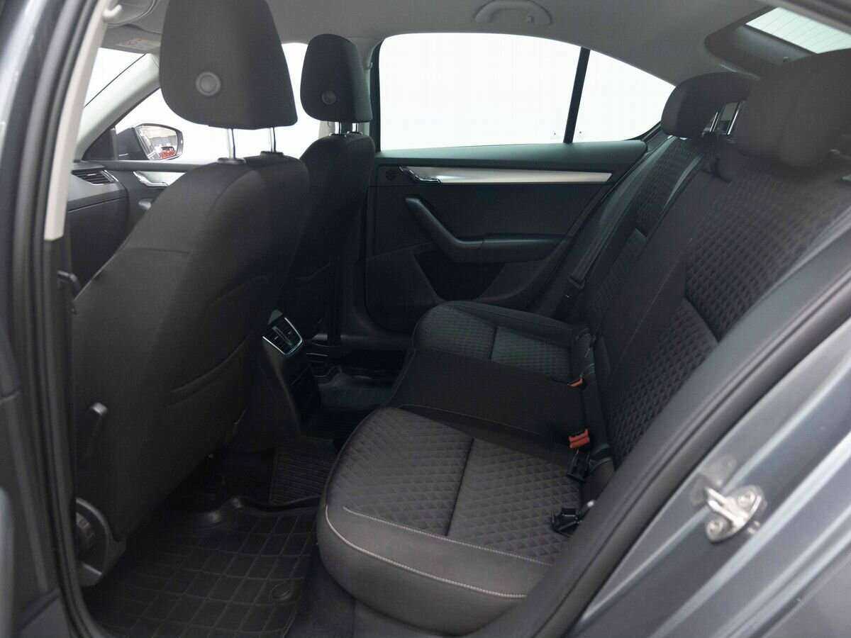 Шкода Октавия б/у, 2016, Роботизированная. Фото: #8