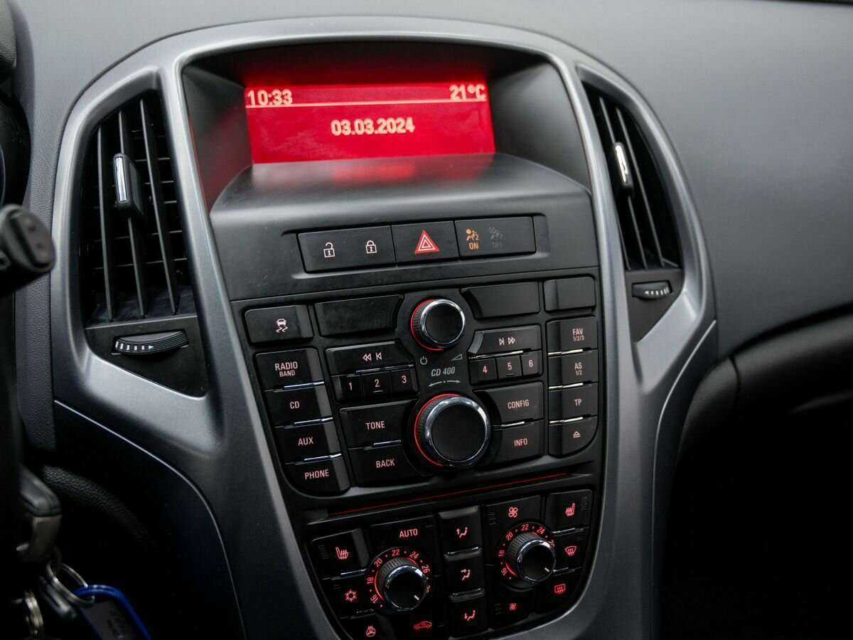 Опель Астра б/у, 2013, Механическая. Фото: #19