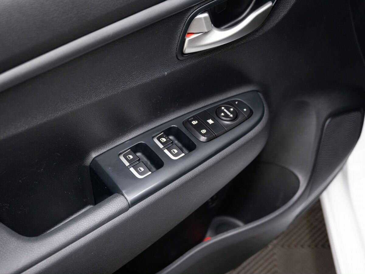 Киа Рио б/у, 2022, Механическая. Фото: #16