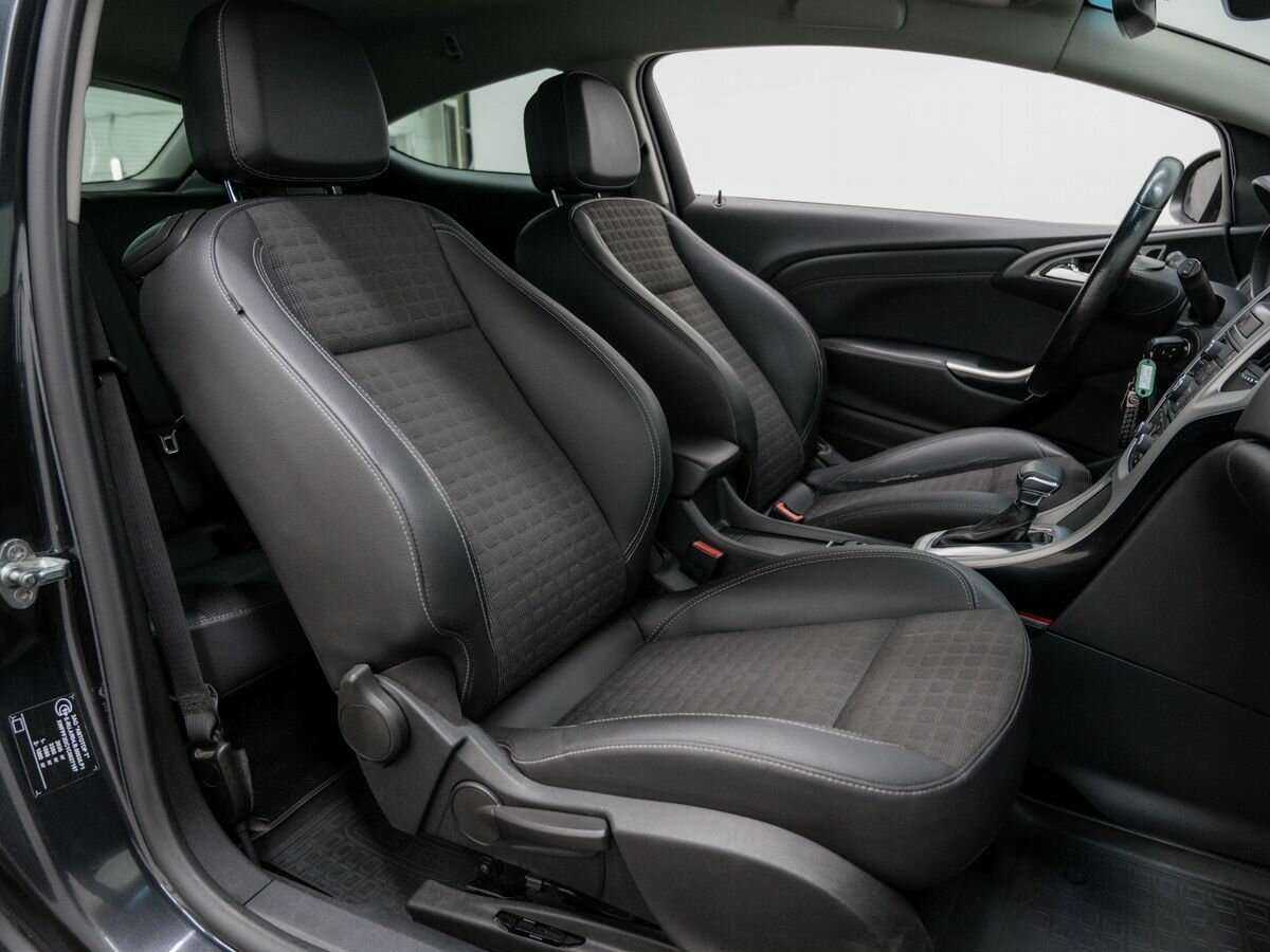 Опель Астра б/у, 2012, Автоматическая. Фото: #5