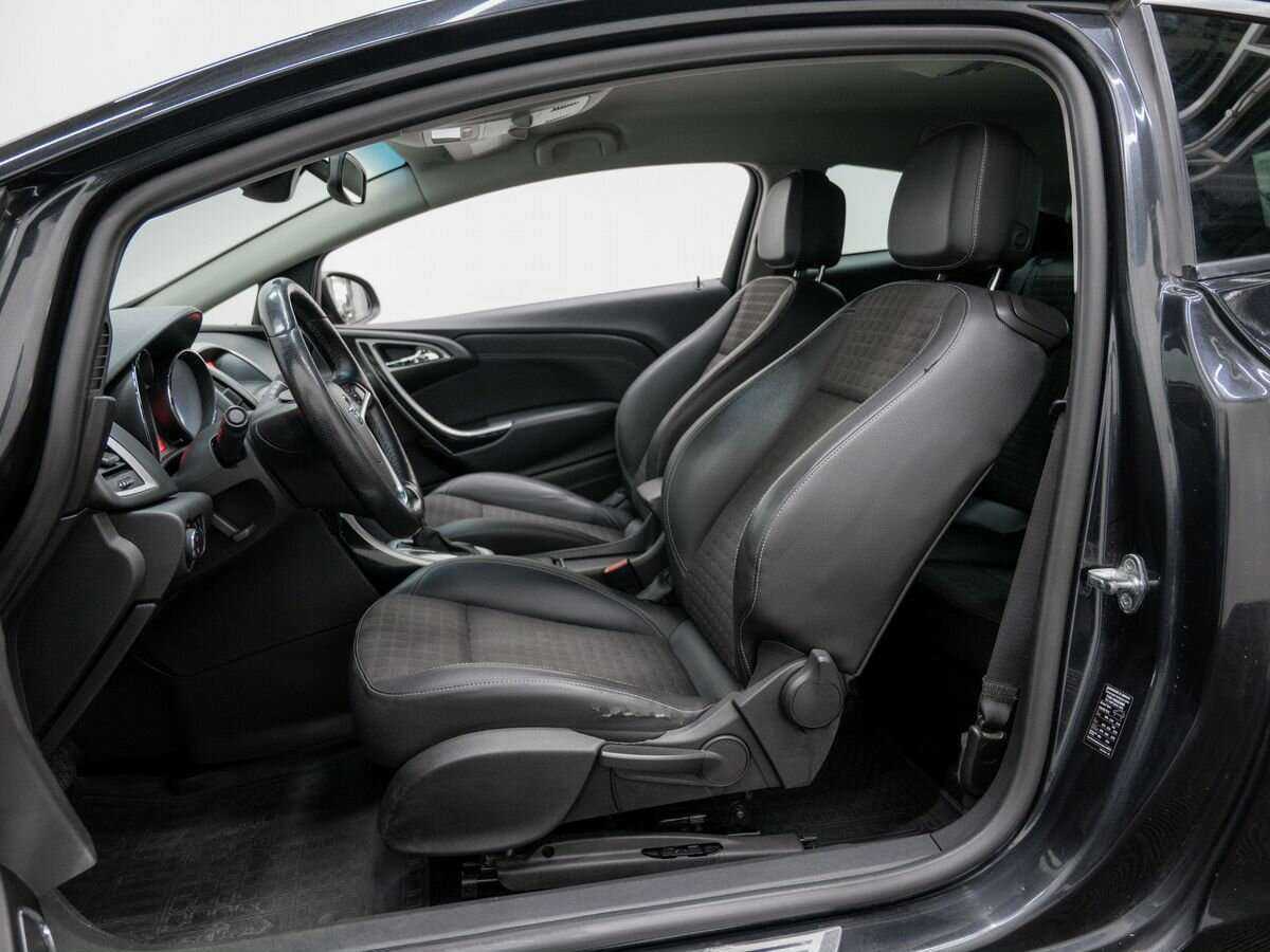 Опель Астра б/у, 2012, Автоматическая. Фото: #8