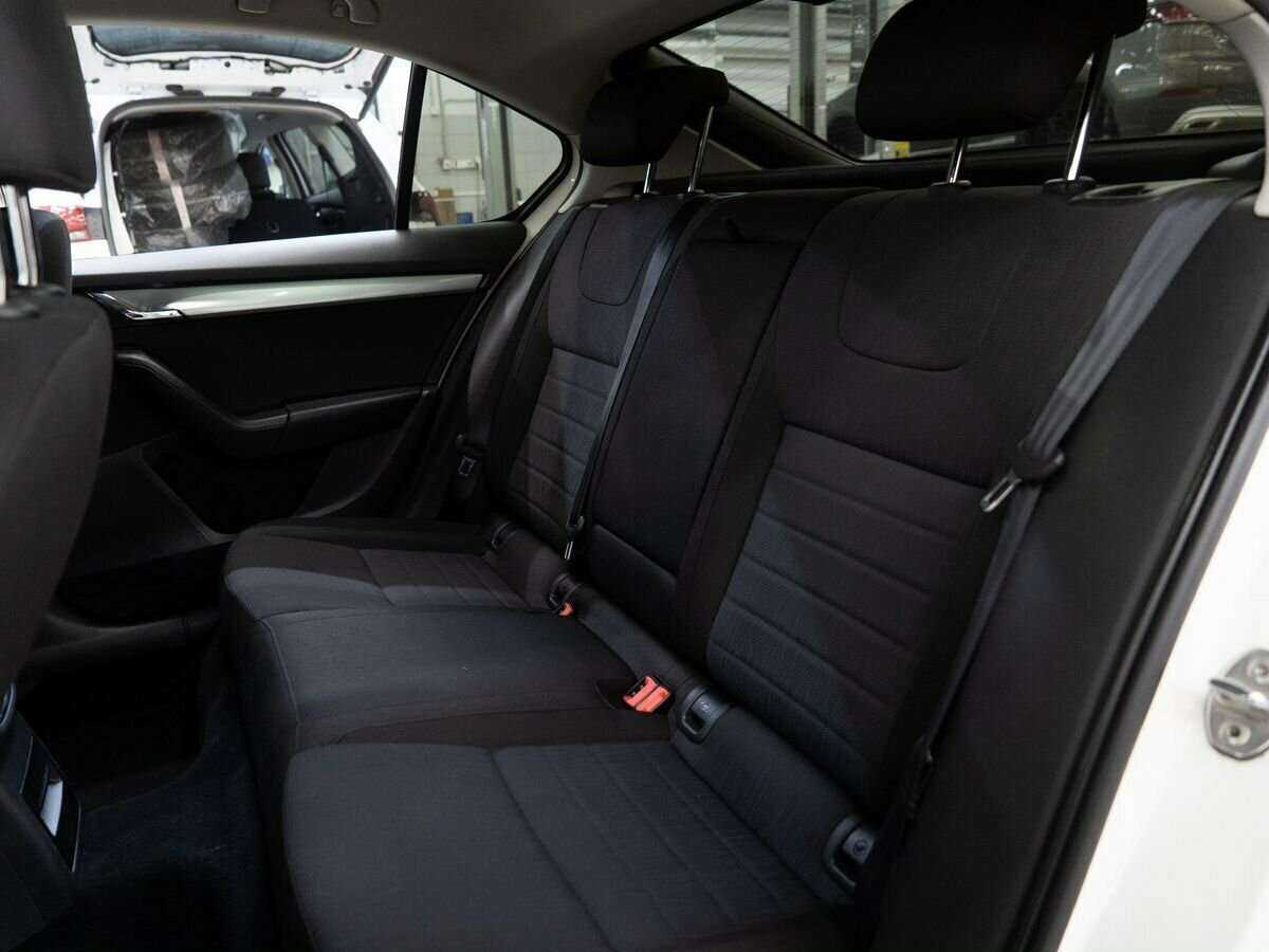 Шкода Октавия б/у, 2014, Механическая. Фото: #4