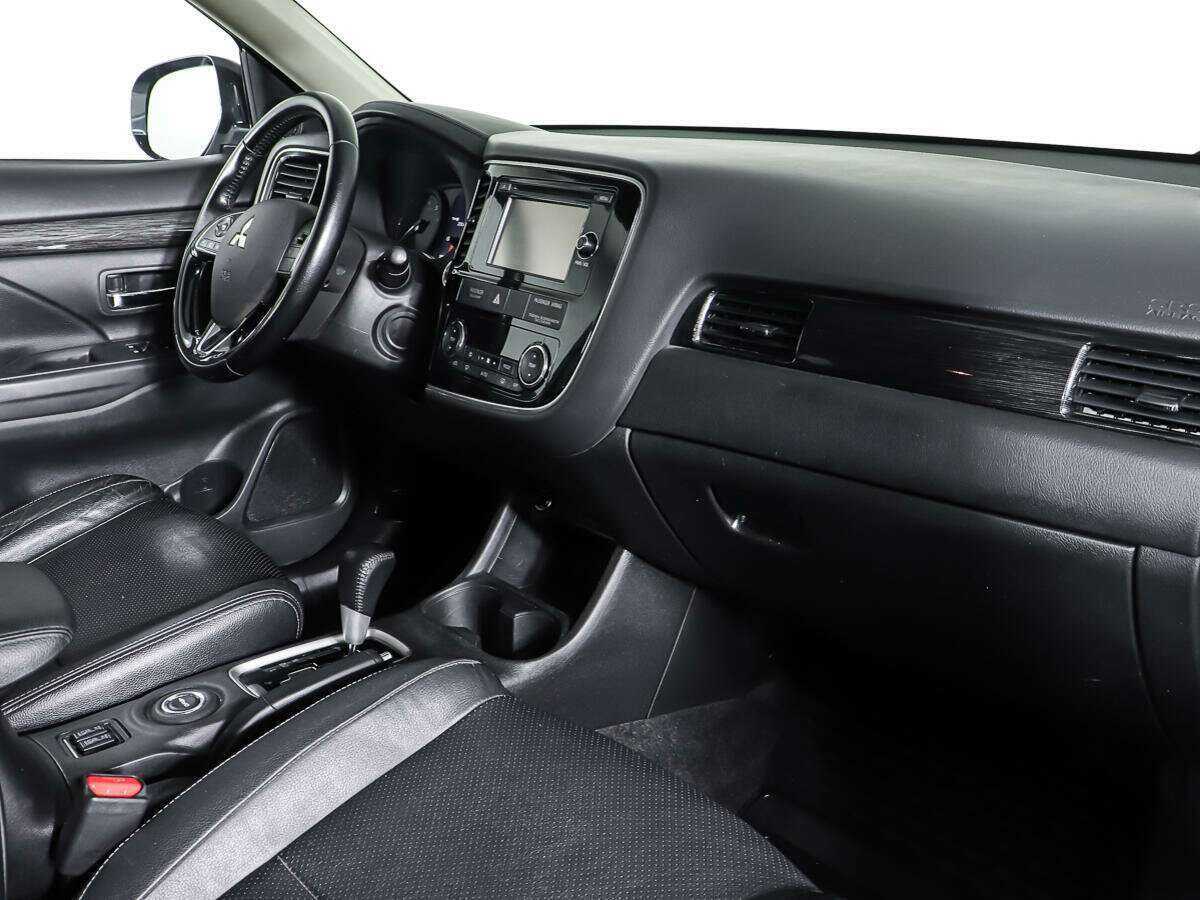 Митсубиши Оутлэндер б/у, 2016, Вариатор. Фото: #7