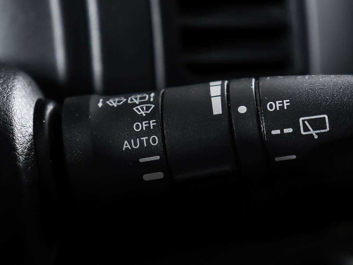 Ниссан Ноут б/у, 2012, Автоматическая. Фото: #13