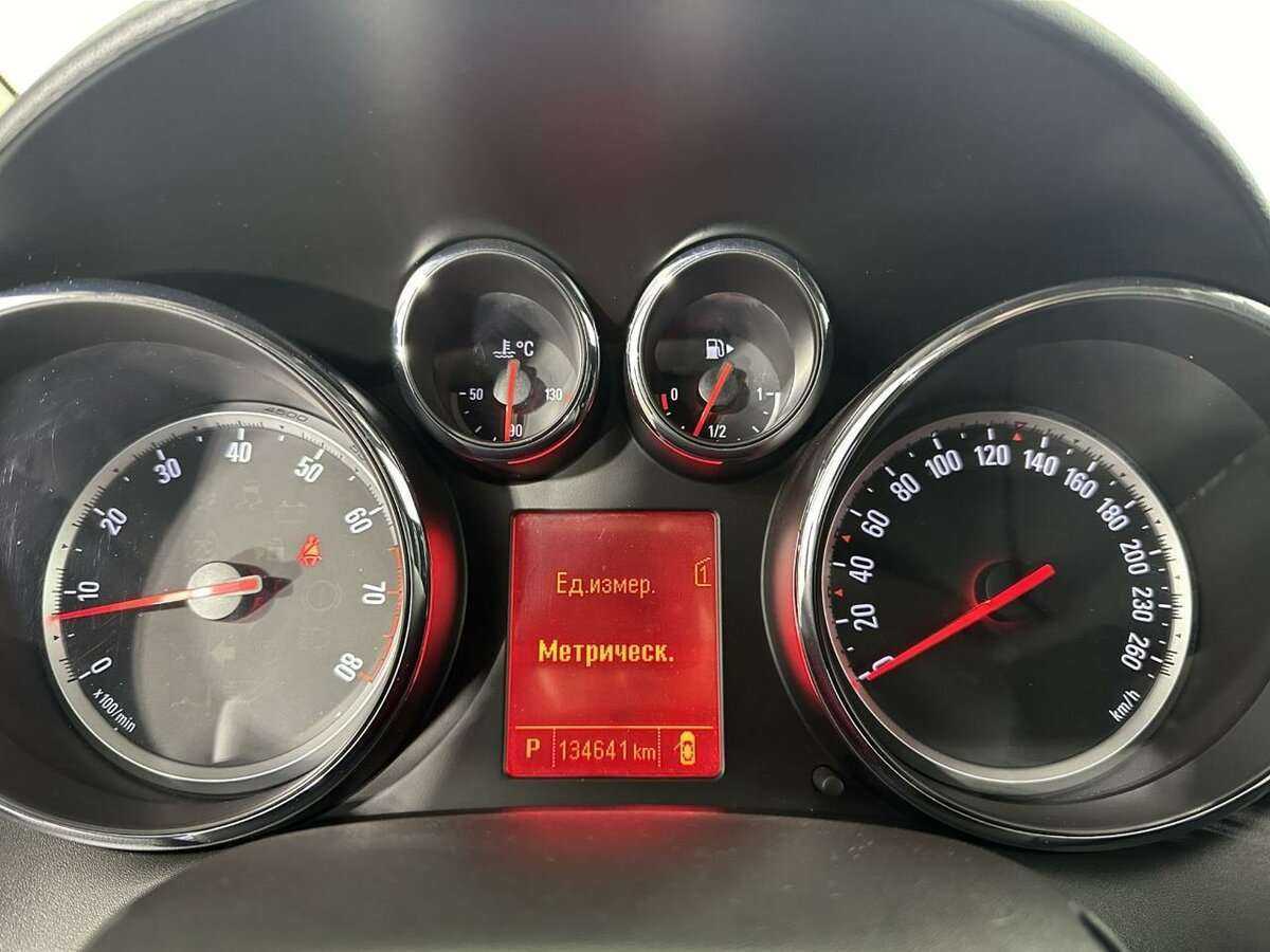 Опель Астра б/у, 2013, Автоматическая. Фото: #7