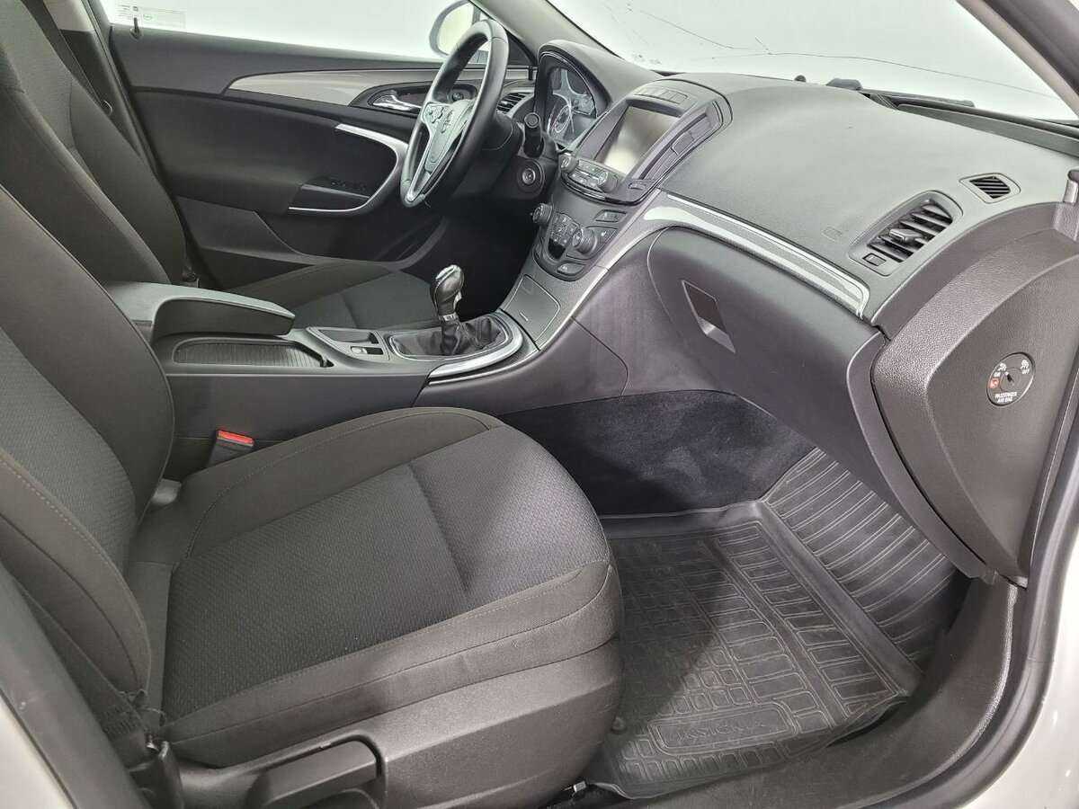 Опель Инсигния б/у, 2013, Механическая. Фото: #13