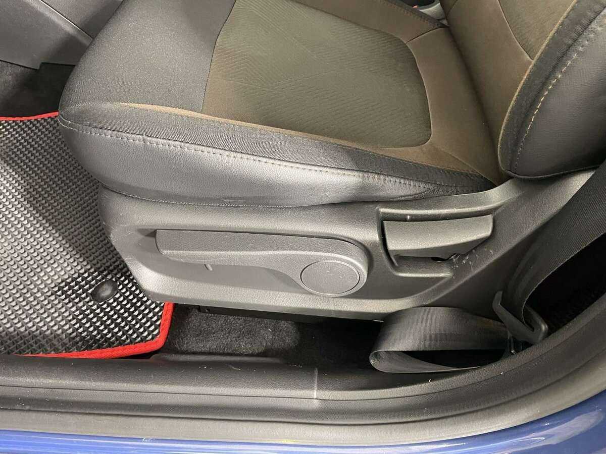 Лада (ВАЗ) Веста б/у, 2017, Механическая. Фото: #9