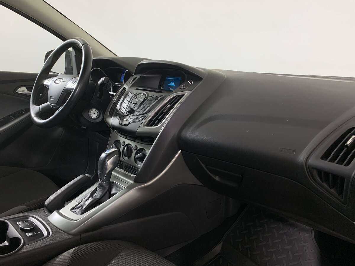 Форд Фокус б/у, 2015, Роботизированная. Фото: #10