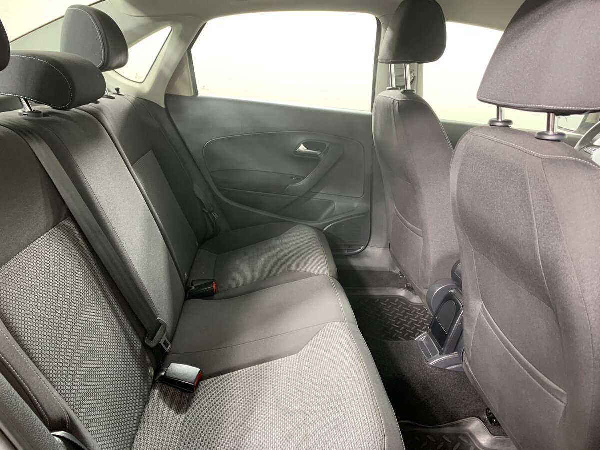 Фольксваген Поло б/у, 2015, Автоматическая. Фото: #14