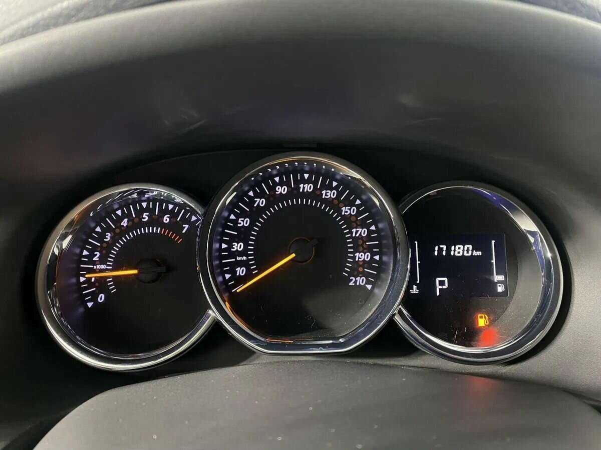 Рено Логан б/у, 2021, Вариатор. Фото: #8