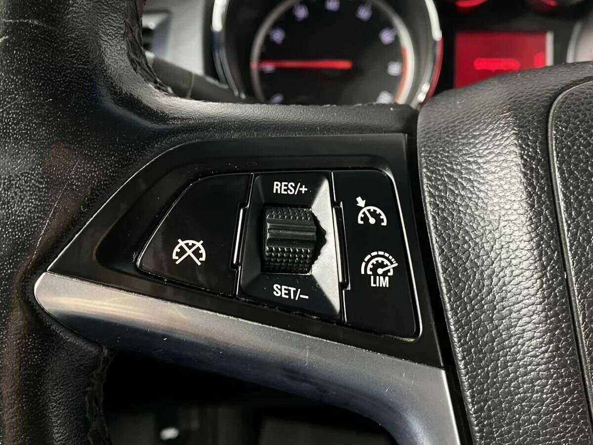 Опель Астра б/у, 2013, Автоматическая. Фото: #12