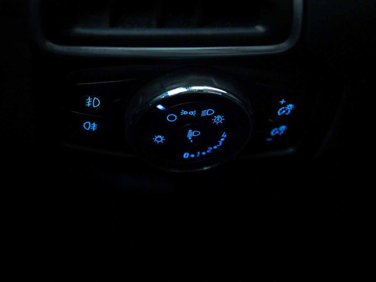 Форд Фокус б/у, 2012, Механическая. Фото: #12