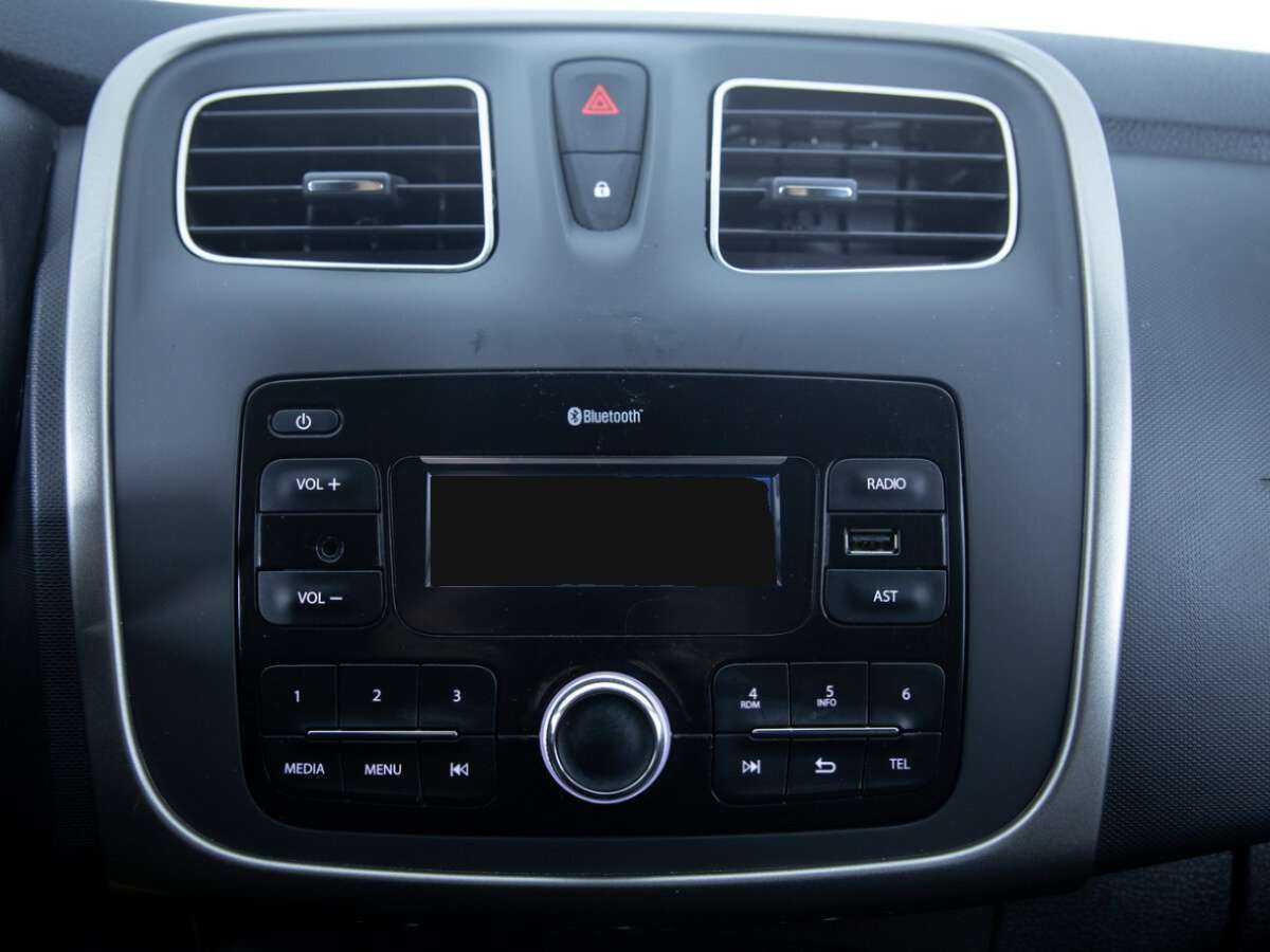 Рено Логан б/у, 2019, Механическая. Фото: #15