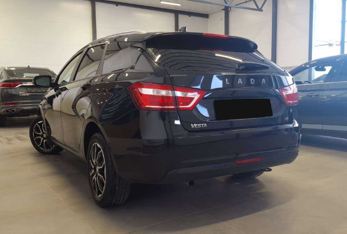 Лада (ВАЗ) Веста б/у, 2020, Механическая. Фото: #1