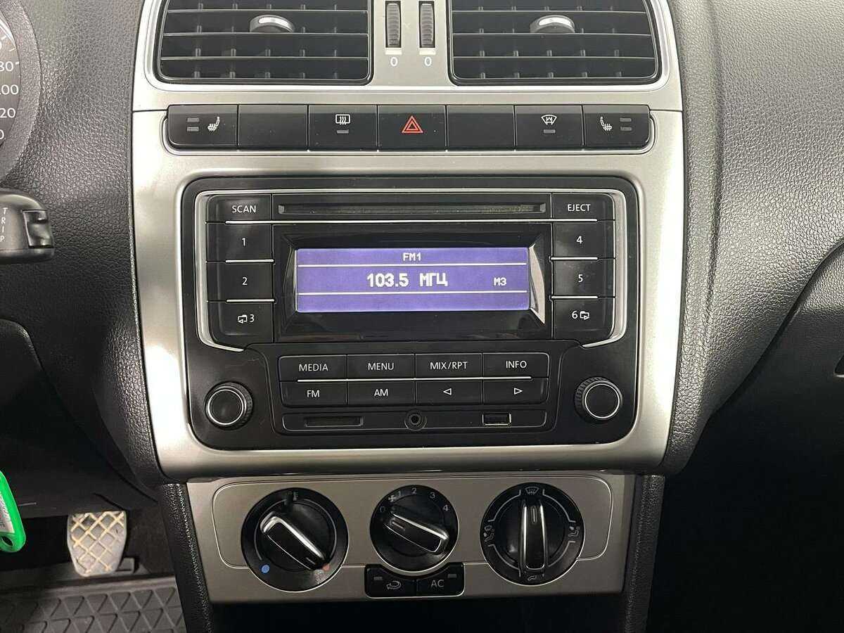 Фольксваген Поло б/у, 2013, Механическая. Фото: #12