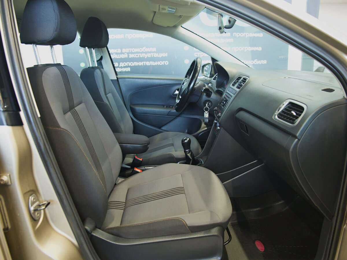 Фольксваген Поло б/у, 2016, Механическая. Фото: #9