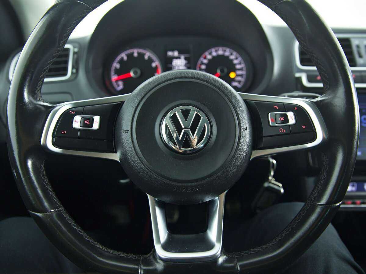 Фольксваген Поло б/у, 2018, Механическая. Фото: #8