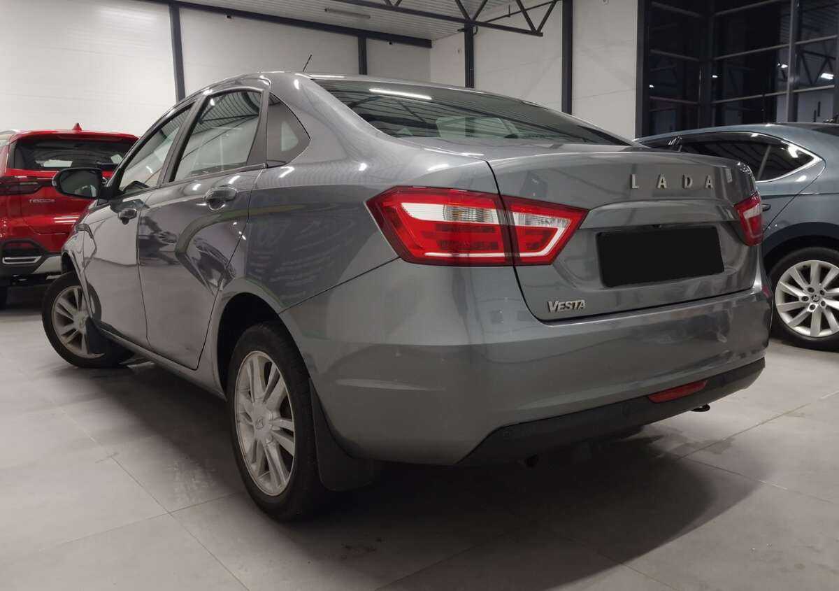 Лада (ВАЗ) Веста б/у, 2018, Роботизированная. Фото: #1