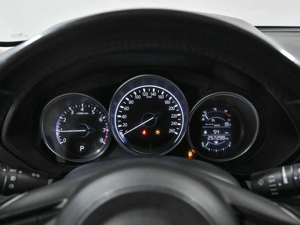 Мазда Ц-Икс-5 б/у, 2017, Автоматическая. Фото: #4