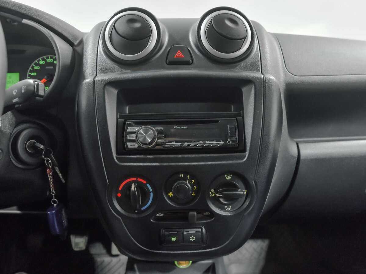 Лада (ВАЗ) Гранта б/у, 2015, Механическая. Фото: #8