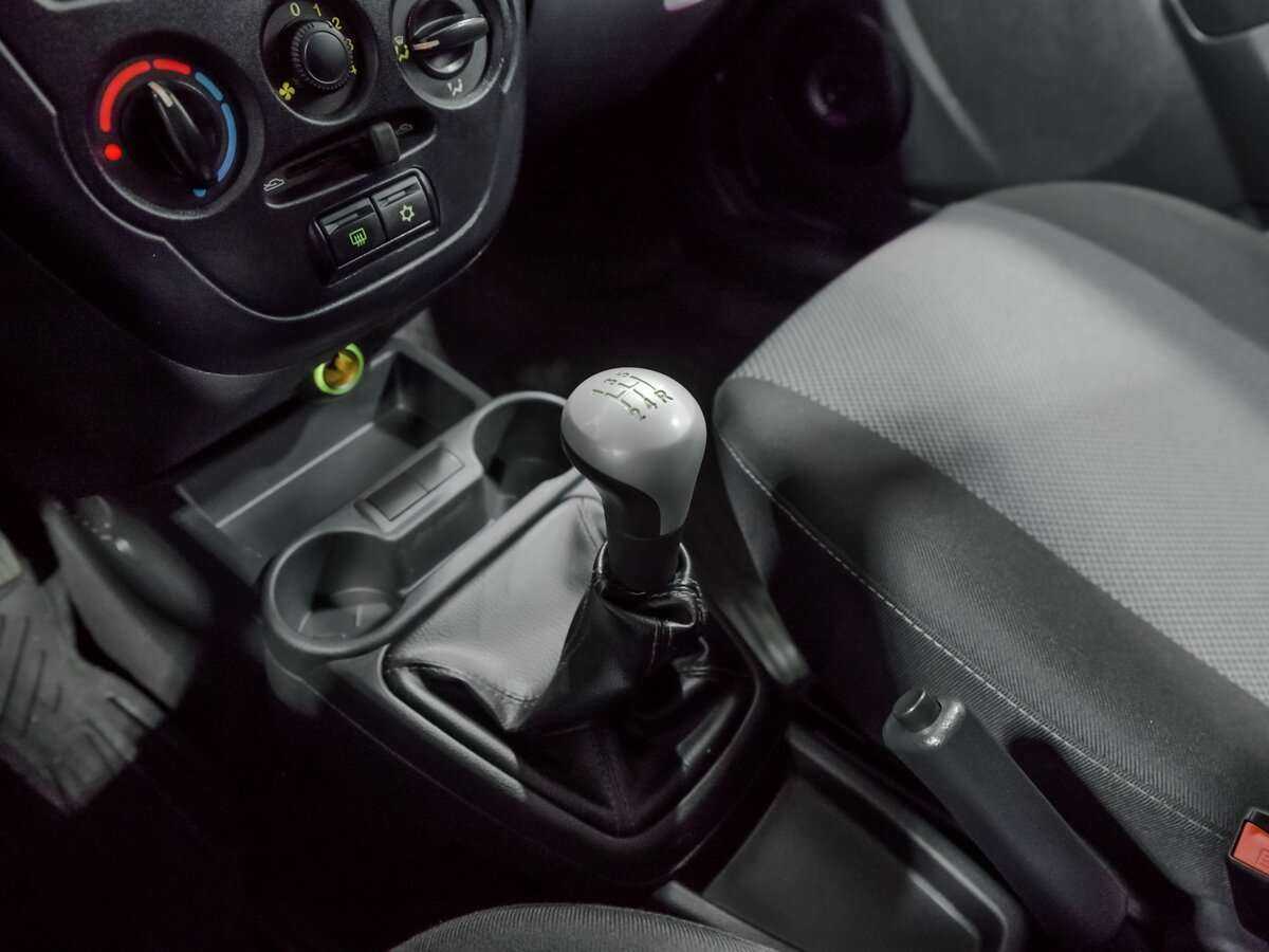 Лада (ВАЗ) Гранта б/у, 2015, Механическая. Фото: #9