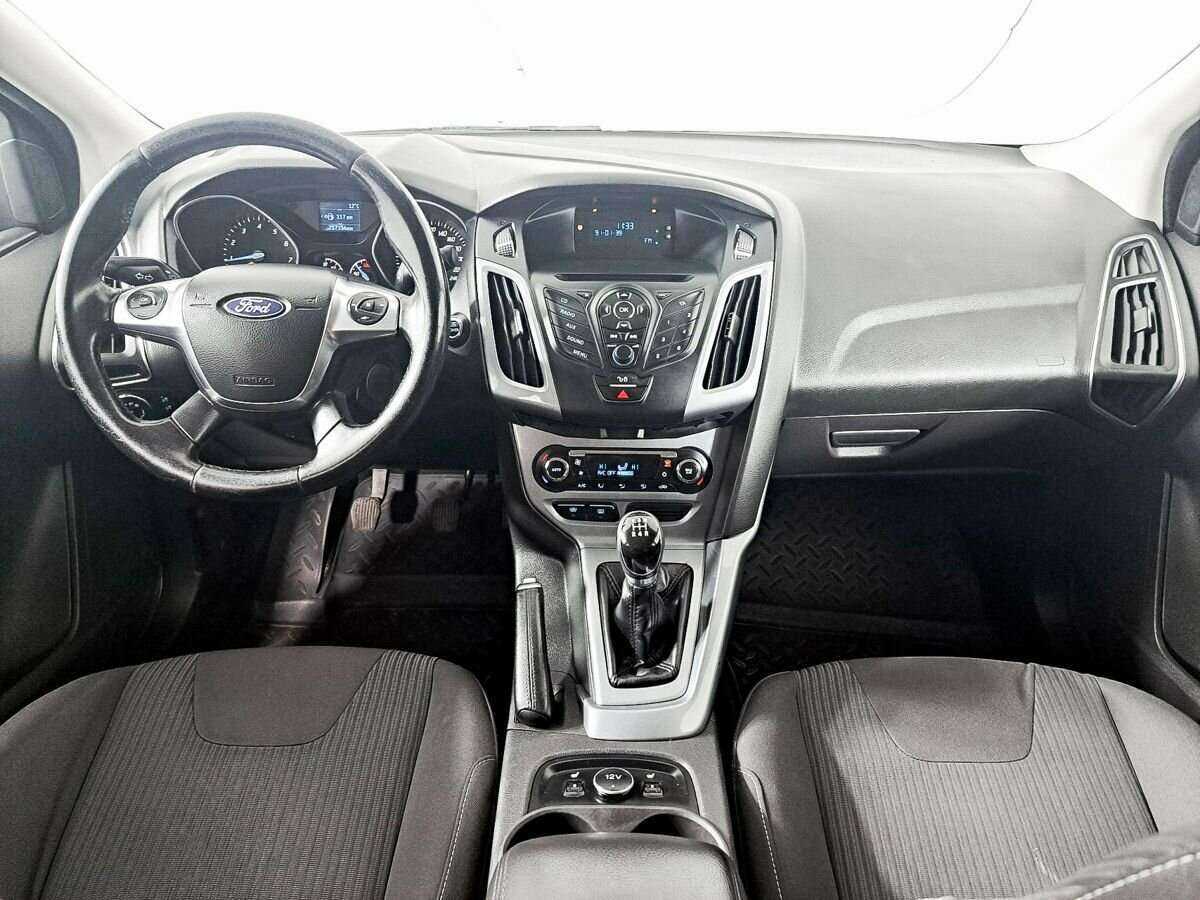 Форд Фокус б/у, 2012, Механическая. Фото: #11