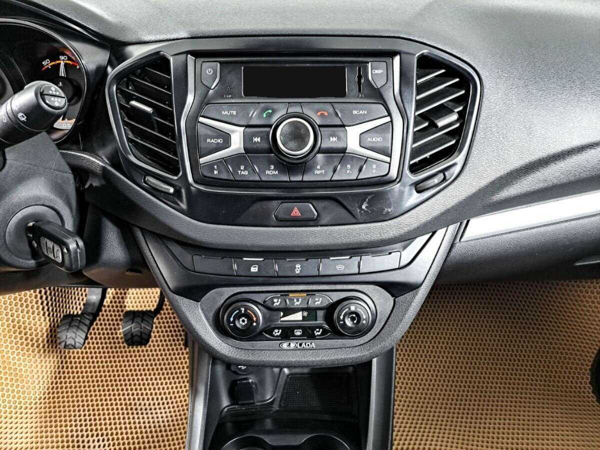 Лада (ВАЗ) Веста б/у, 2019, Механическая. Фото: #12