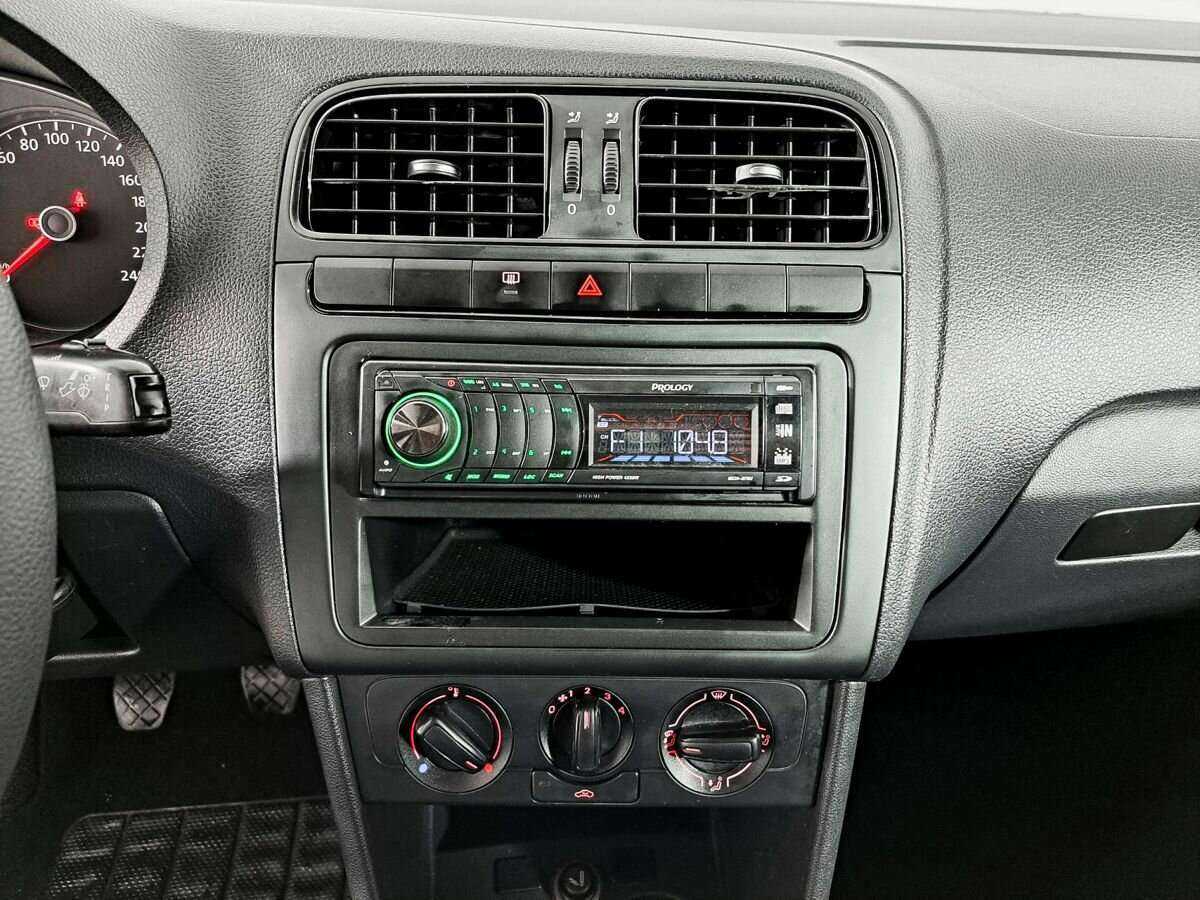 Фольксваген Поло б/у, 2014, Механическая. Фото: #11