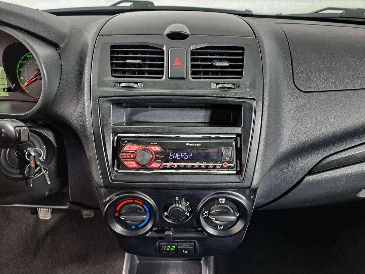 Лада (ВАЗ) Калина б/у, 2014, Механическая. Фото: #12