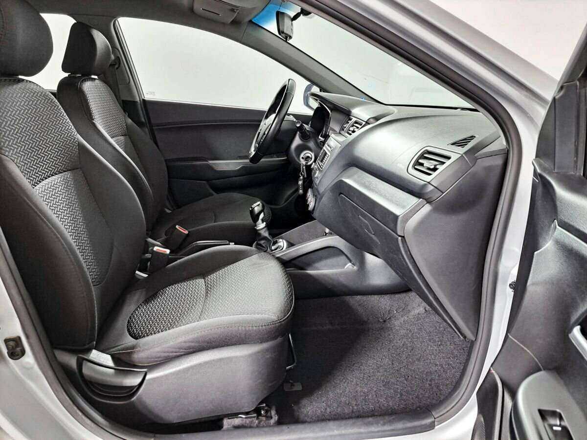 Киа Рио б/у, 2015, Механическая. Фото: #8
