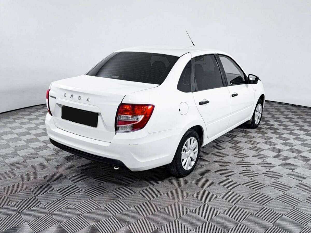 Лада (ВАЗ) Гранта б/у, 2018, Механическая. Фото: #4