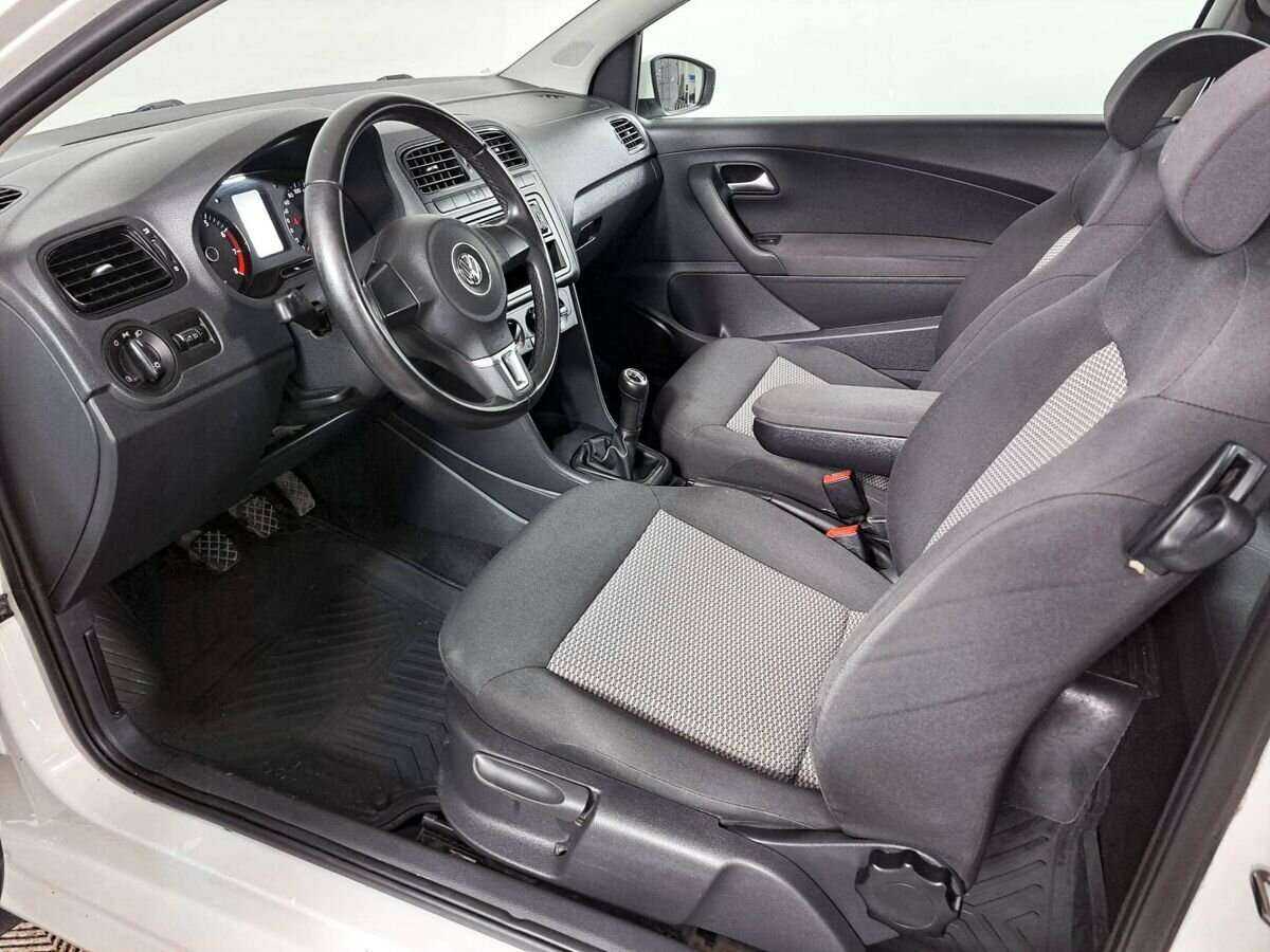 Фольксваген Поло б/у, 2012, Механическая. Фото: #13