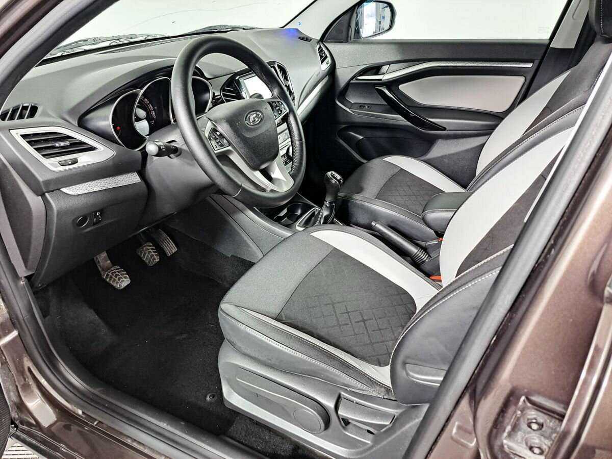 Лада (ВАЗ) Веста б/у, 2017, Механическая. Фото: #13