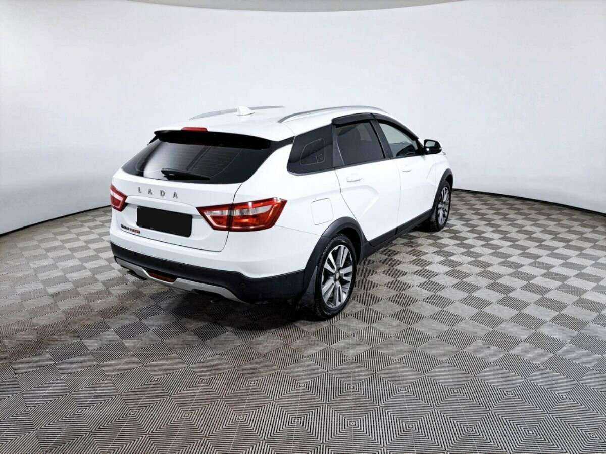 Лада (ВАЗ) Веста б/у, 2019, Механическая. Фото: #4