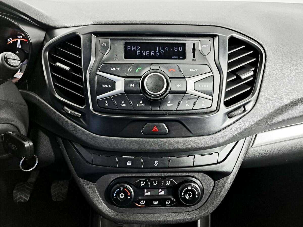 Лада (ВАЗ) Веста б/у, 2020, Механическая. Фото: #10