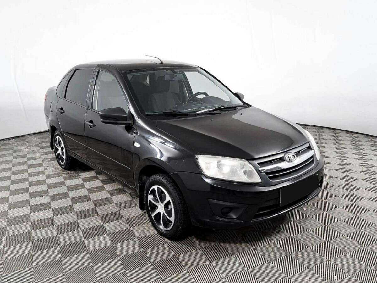 Лада (ВАЗ) Гранта б/у, 2017, Механическая. Фото: #2