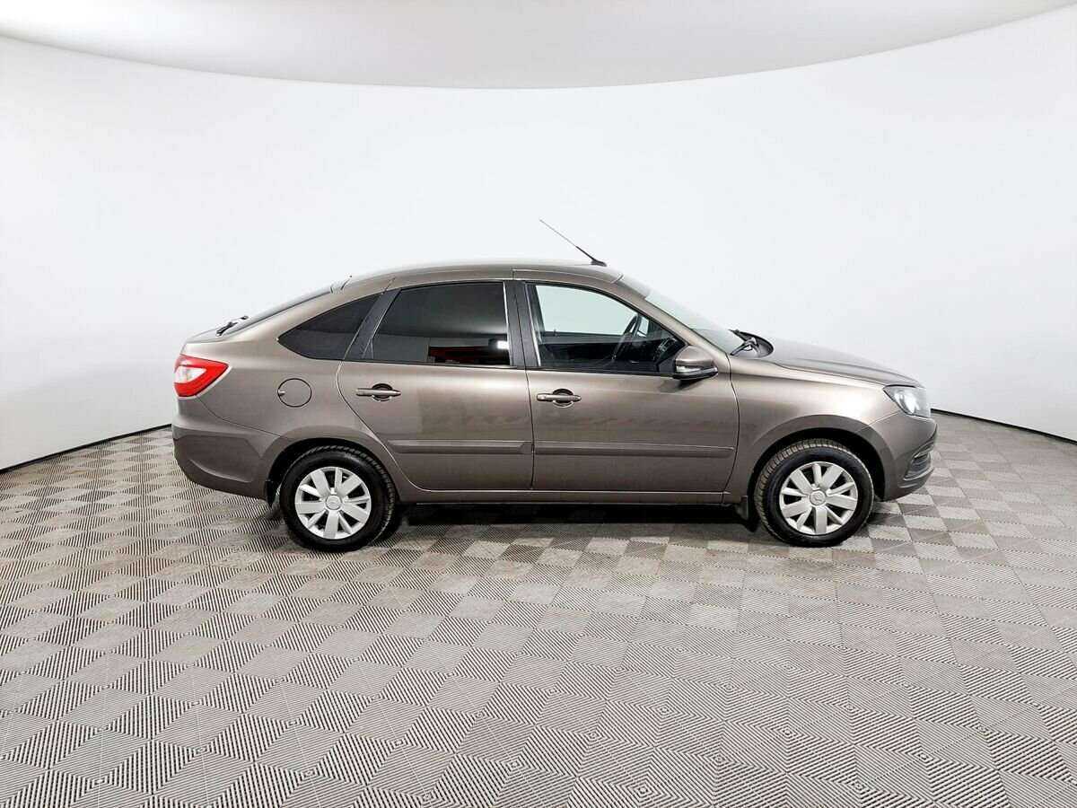 Лада (ВАЗ) Гранта б/у, 2019, Механическая. Фото: #3