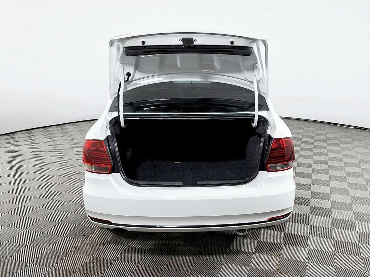 Фольксваген Поло б/у, 2019, Механическая. Фото: #9