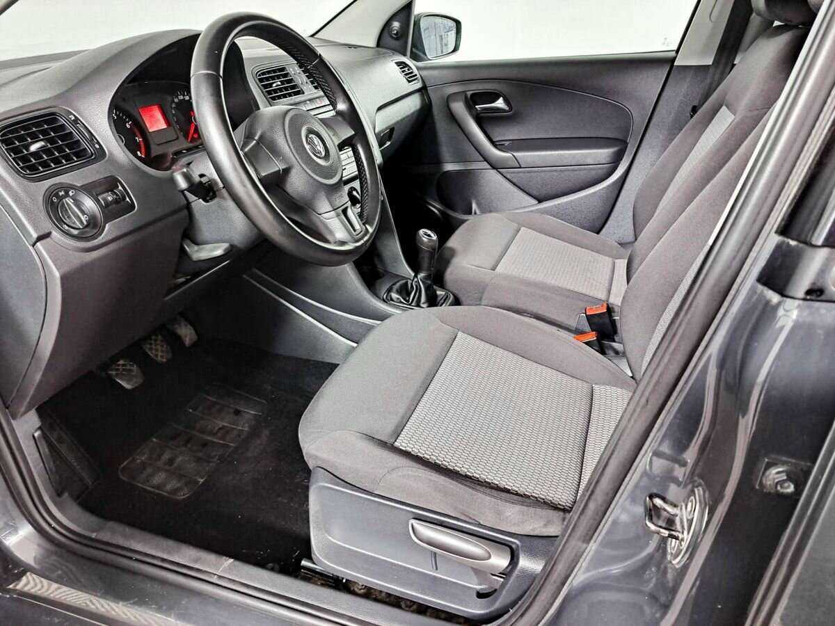 Фольксваген Поло б/у, 2012, Механическая. Фото: #15